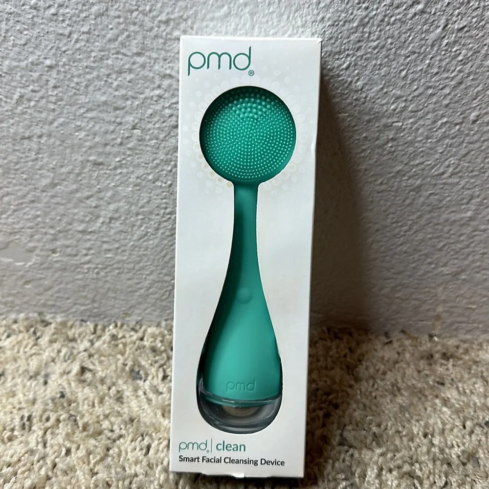 PMD CLEAN Smart Facial Cleansing Devise *OPEN BOX*